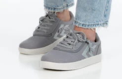 Grey/Silver BILLY CS Sneaker Low Tops -Billy BK22343 040 studio standing 2 940x614 f10f5d8e 4adb 440c 8d21 c95ea8ad9ad1