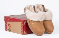 Chestnut BILLY Cozy Sling Scuff -Billy BK22447 250 Studio 2 940x614 c3fc9b8e 11e7 40b5 8e4f b361d0ca9ceb