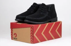 FINAL SALE - Men's Black BILLY Chukkas 15 FINAL SALE - Men's Black BILLY Chukkas -Billy BM20312 001 studio 1 940x614 da974e47 527f 4ab4 b16f 02f2531be274