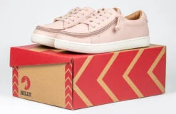 FINAL SALE - Women's Blush BILLY Sneaker Low Tops -Billy BW21328 660 studio 1 940x614 29311d9a ffc2 4c48 8a63 132def83b909