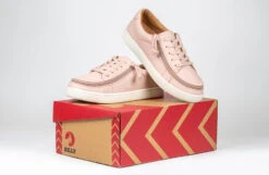 FINAL SALE - Women's Blush BILLY Sneaker Low Tops -Billy BW21328 660 studio 3 940x614 433254b0 20bf 4840 a3c6 20a848c33f16